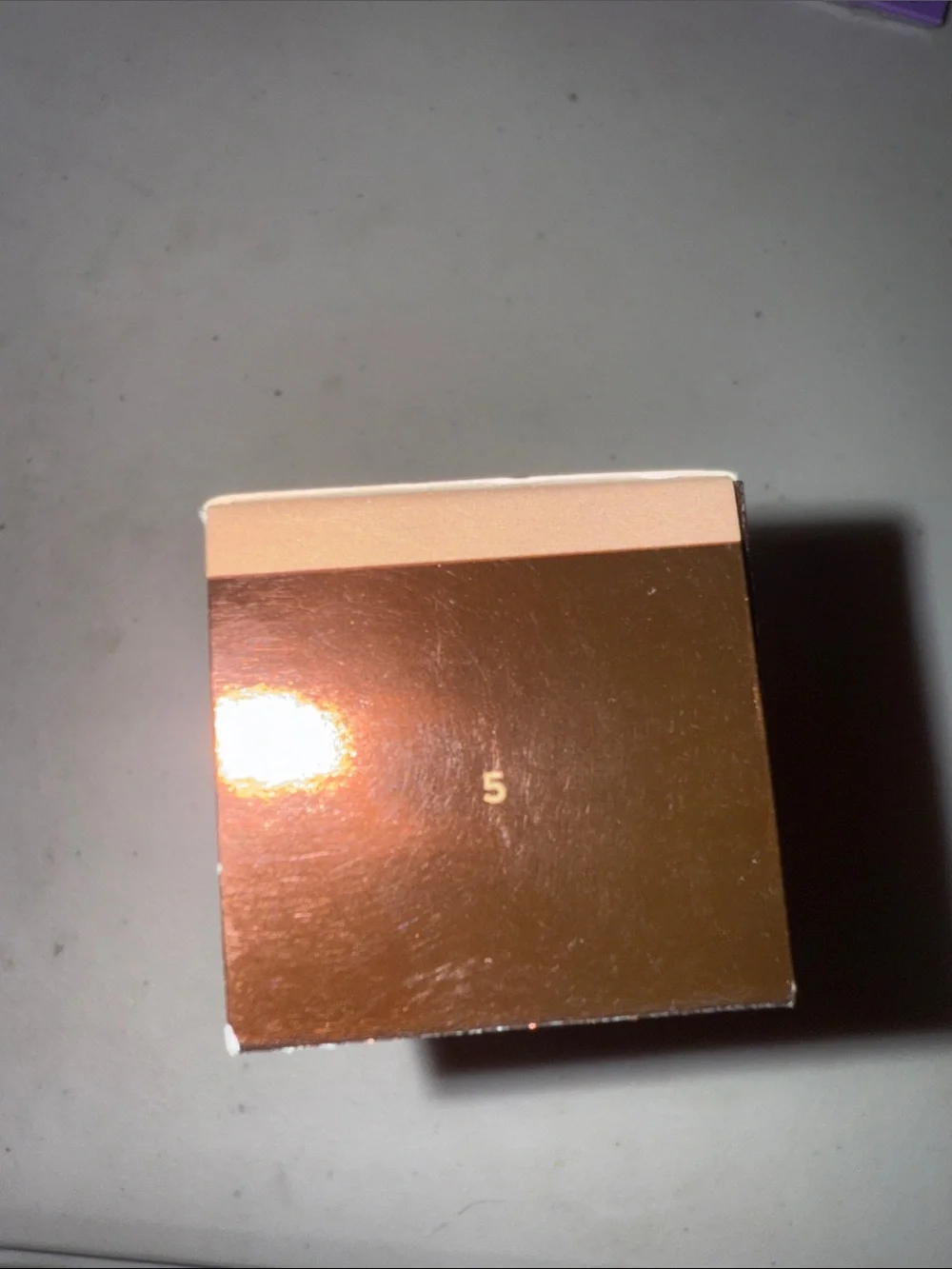 Hourglass Veil Hydrating Skin Tint - Shade 5 - Picture 2 of 2